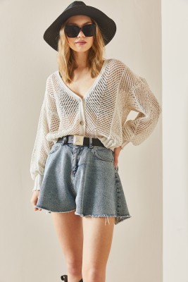 Bej Ajurlu Düğmeli Crop Hırka 3YXK3-47027-25 - 2