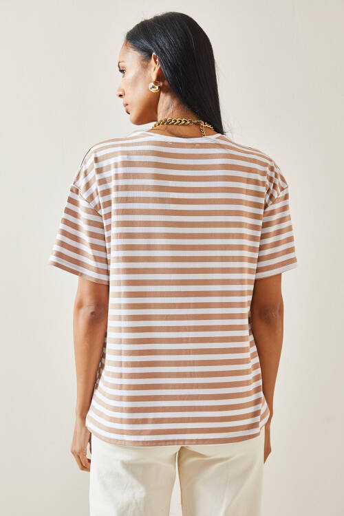 Bej Çizgili Oversize Basic Tişört 5YXK1-48262-25 - 5