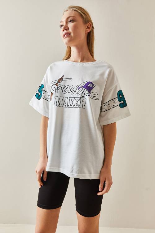Beyaz Bisiklet Yaka Arkası Baskılı Oversize Tişört 4KXK1-47898-01 - 4