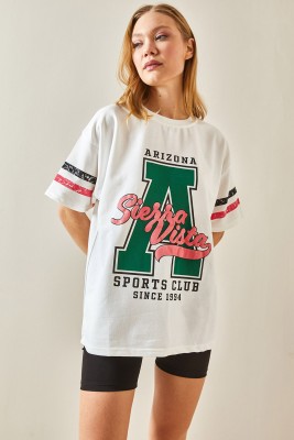 Beyaz Bisiklet Yaka Önü Baskılı Oversize Tişört 4KXK1-47926-01 - 3