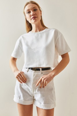 Beyaz Bisiklet Yaka Oversize Crop Tişört 4KXK1-47899-01 - XHAN