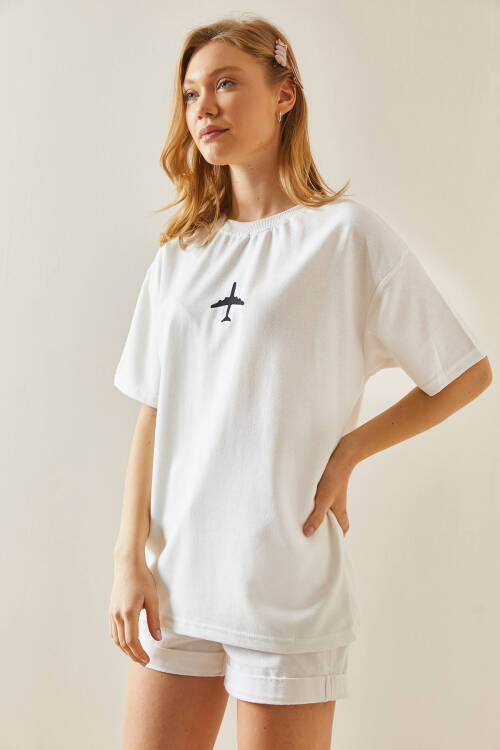 Beyaz Figür Detaylı Bisiklet Yaka Oversize Tişört 5YXK1-48003-01 - 4
