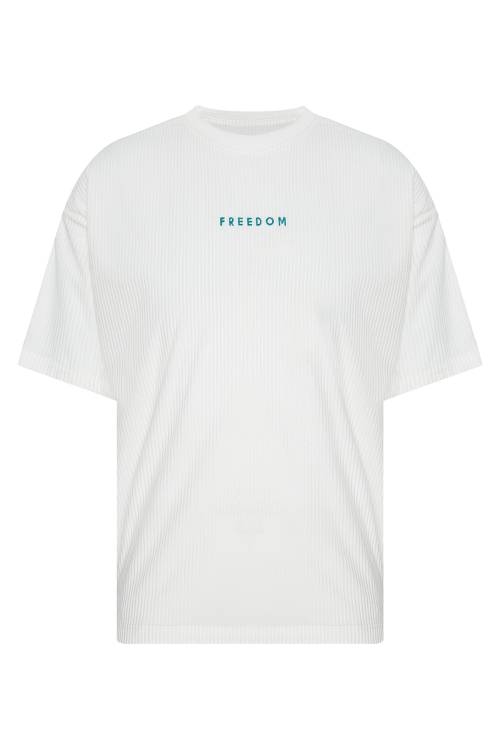 XHAN - Beyaz Freedom Nakışlı Fitilli Oversize T-Shirt 2YXE2-45986-01