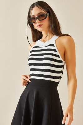 Beyaz Halter Yaka Çizgili Triko Bluz 5YXK2-48374-01 - 2
