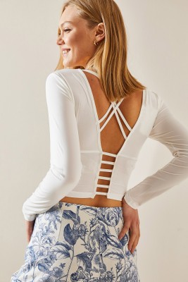 Beyaz Sırt Dekolteli Biyeli Crop Bluz 4KXK2-47781-01 - 7