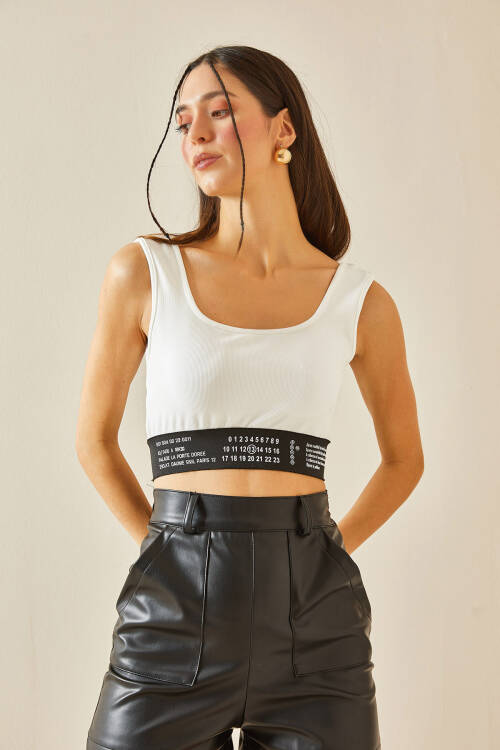 Beyaz U Yaka Lastikli Crop Bluz 5YXK2-48381-01 - 4