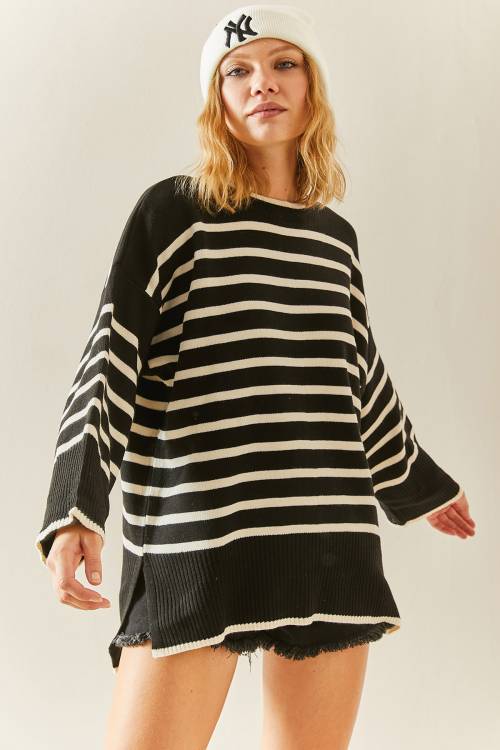 Ekru Bisiklet Yaka Çizgili Oversize Kazak 3YXK3-47534-52 - 2
