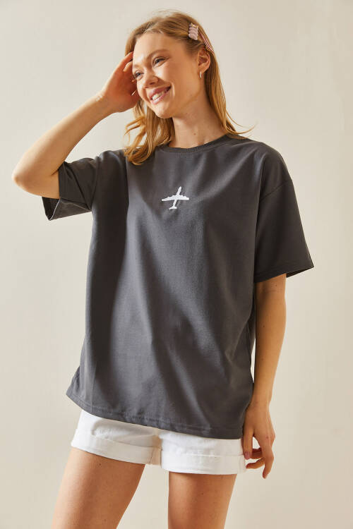 Füme Figür Detaylı Bisiklet Yaka Oversize Tişört 5YXK1-48003-33 - 3