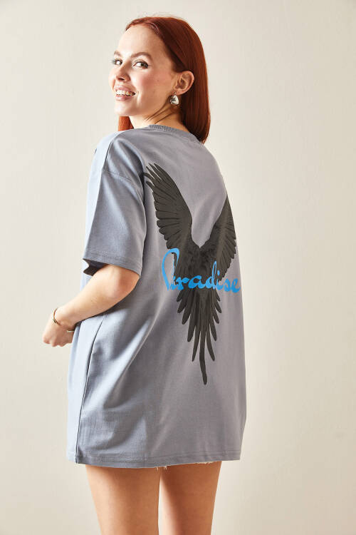 Gri Bisiklet Yaka Arkası Baskılı Oversize Tişört 5YXK1-48210-03 - 2