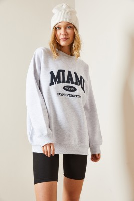 Gri Bisiklet Yaka & Şardonlu Oversize Sweatshirt 4KXK8-47718-03 - 3