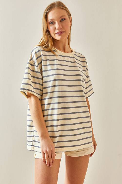 Gri Çizgili & Bisiklet Yaka Oversize Tişört 4KXK1-47928-03 - 2