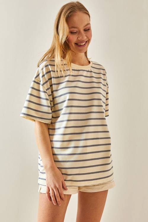 Gri Çizgili & Bisiklet Yaka Oversize Tişört 4KXK1-47928-03 - 4