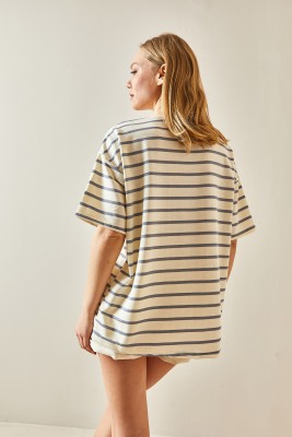 Gri Çizgili & Bisiklet Yaka Oversize Tişört 4KXK1-47928-03 - 6