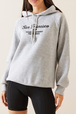 Gri Kapüşonlu Nakışlı Sweatshirt 5KXK8-48985-03 - XHAN