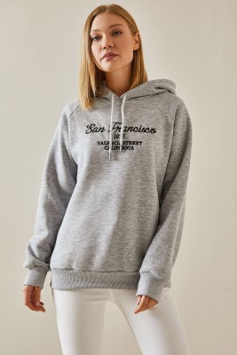 Gri Yazı Detaylı Şardonlu Kapüşonlü Sweatshirt 4KXK8-47599-03 - 2
