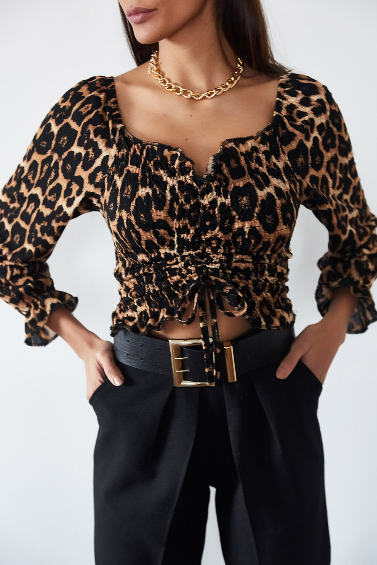 Kahverengi Leopar Desenli Gipeli Büzgülü Bluz 1KXK2-44718-60 - 4