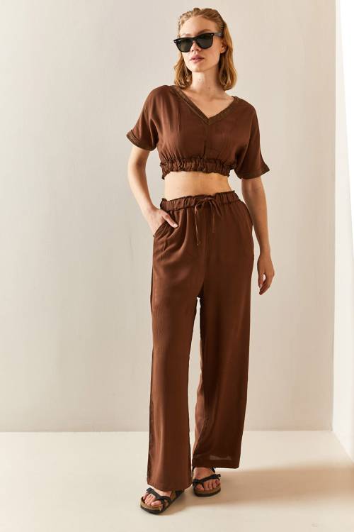 XHAN - Kahverengi V Yaka Dokulu Crop Takım 3YXK8-47341-18