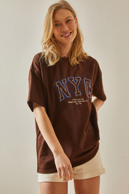 Kahverengi Yazılı Bisiklet Yaka Oversize Tişört 5YXK1-47969-18 - 3