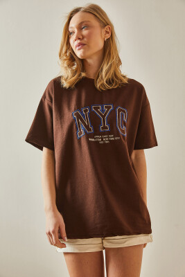 Kahverengi Yazılı Bisiklet Yaka Oversize Tişört 5YXK1-47969-18 - 6