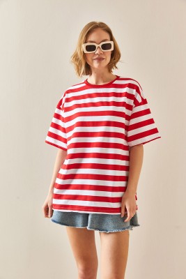 Kırmızı Bisiklet Yaka Çizgili Oversize Tişört 3YXK1-47086-04 - 6
