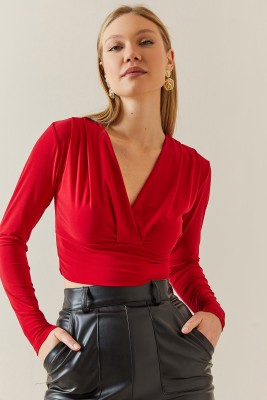 XHAN - Kırmızı Pile Detaylı V Yaka Dökümlü Crop Bluz 4KXK2-47807-04