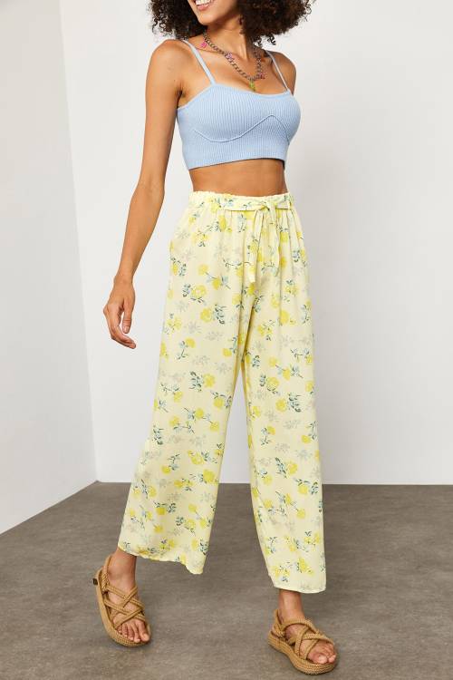 Krem Beli Lastikli Çiçekli Pantolon 2KXK5-45691-19 - 1