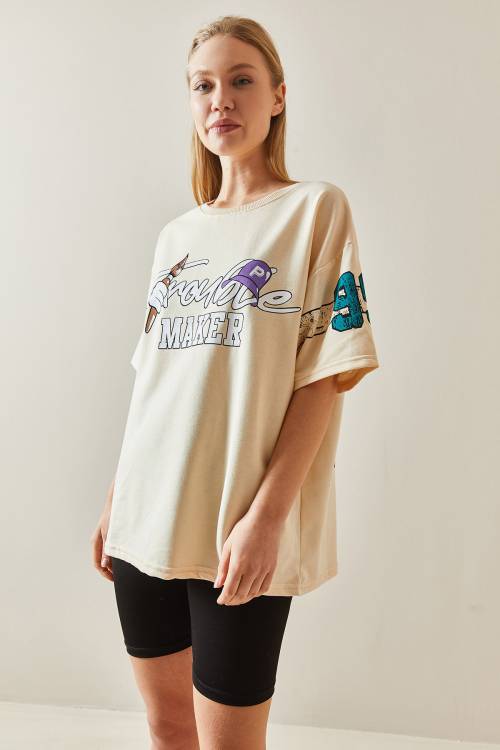 Krem Bisiklet Yaka Arkası Baskılı Oversize Tişört 4KXK1-47898-22 - 4