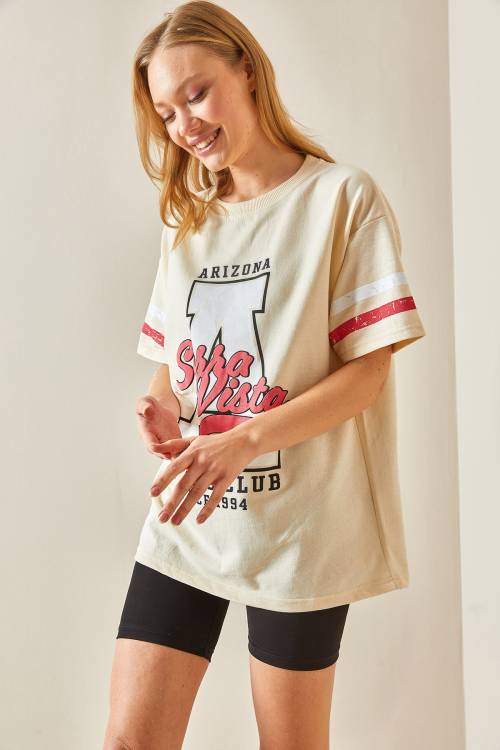 Krem Bisiklet Yaka Önü Baskılı Oversize Tişört 4KXK1-47926-22 - 4