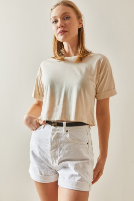 Krem Bisiklet Yaka Oversize Kolları Katlı Crop Tişört 4KXK1-47900-22 - XHAN
