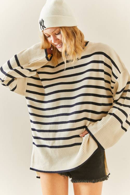 Lacivert Bisiklet Yaka Çizgili Oversize Kazak 3YXK3-47534-14 - 2