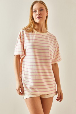 Pembe Çizgili & Bisiklet Yaka Oversize Tişört 4KXK1-47928-20 - 3