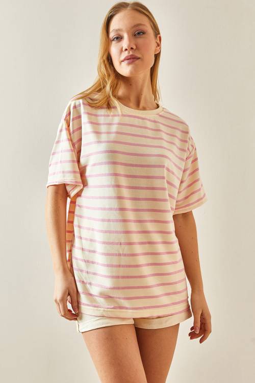 Pembe Çizgili & Bisiklet Yaka Oversize Tişört 4KXK1-47928-20 - 3