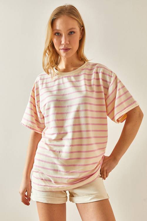 Pembe Çizgili & Bisiklet Yaka Oversize Tişört 4KXK1-47928-20 - 4