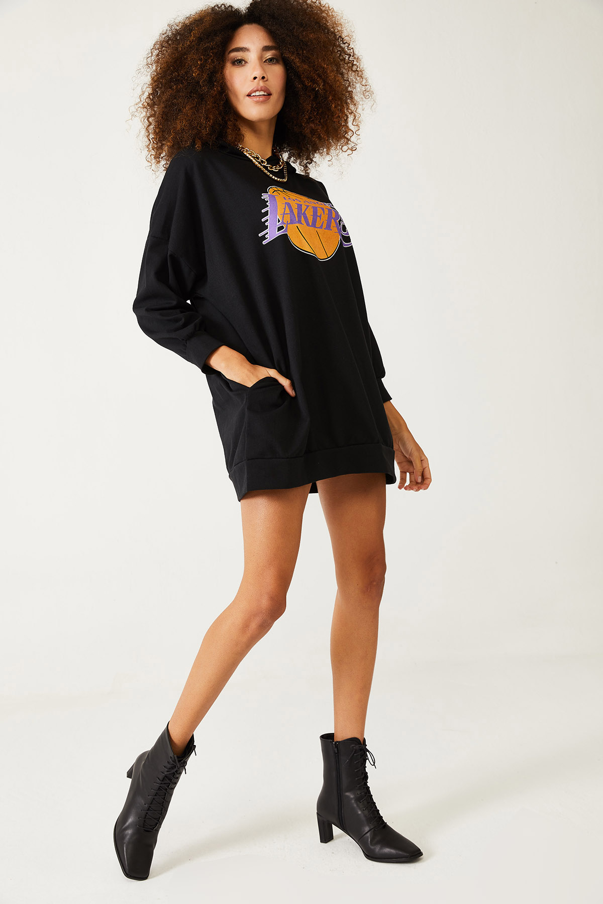 Siyah Baskılı Kapüşonlu Uzun Oversize Sweatshirt 1KXK6-44418-02 - 4