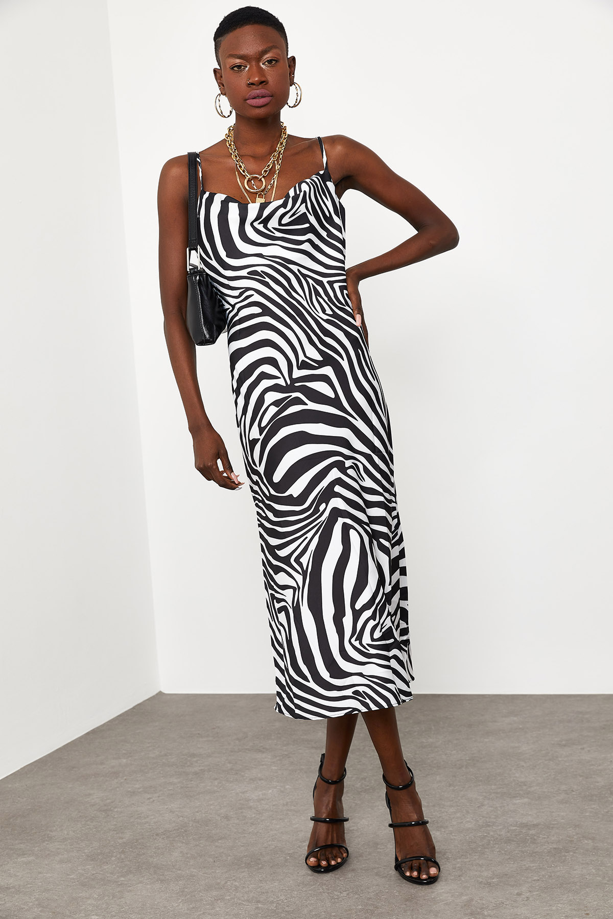 Siyah & Beyaz Zebra Desenli Saten Midi Elbise 1KXK6-44829-86