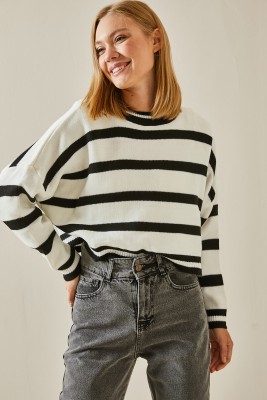 Siyah Bisiklet Yaka Çizgili Crop Kazak 4KXK3-47589-02 - 2