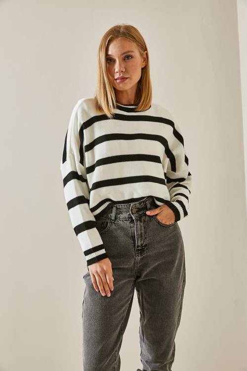 Siyah Bisiklet Yaka Çizgili Crop Kazak 4KXK3-47589-02 - 6