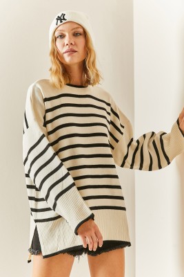 Siyah Bisiklet Yaka Çizgili Oversize Kazak 3YXK3-47534-02 - 4