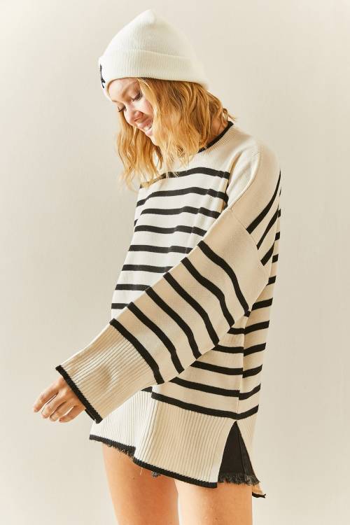 Siyah Bisiklet Yaka Çizgili Oversize Kazak 3YXK3-47534-02 - 5