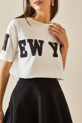 Siyah Bisiklet Yaka Yazılı Oversize Tişört 5YXK1-48384-02 