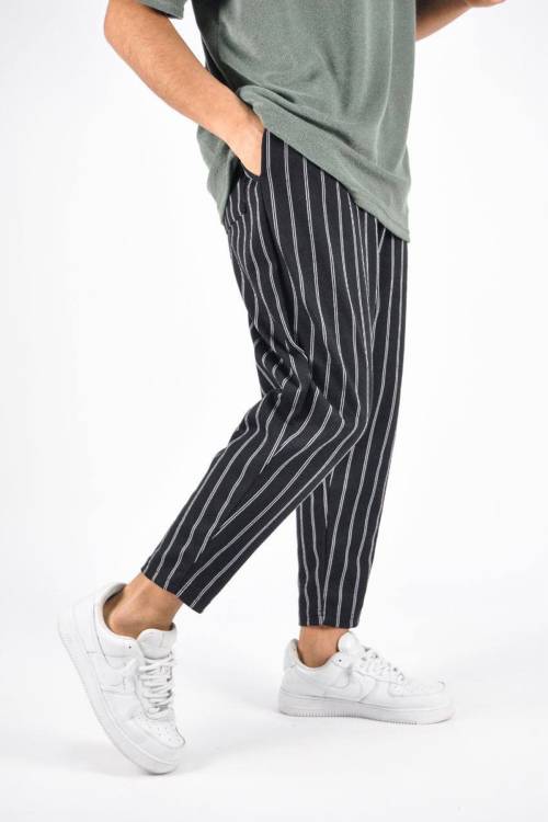 Siyah Çizgili Desen Relaxed Pantolon 3YXE5-46972-02 - 2