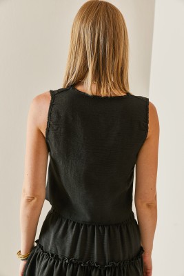 Siyah Düğmeli Crop Yelek 3YXK4-47434-02 - 4