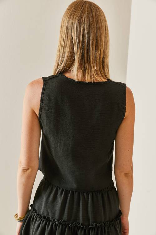 Siyah Düğmeli Crop Yelek 3YXK4-47434-02 - 4
