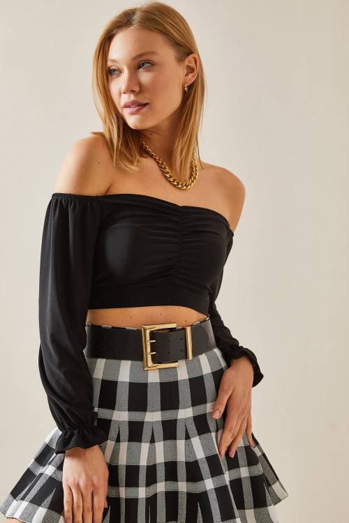 Siyah Düşük Omuz Büzgülü Crop Bluz 4KXK2-47782-02 - 2