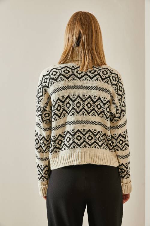 Siyah Etnik Desenli Boğazlı Crop Kazak 4KXK3-47590-02 - 7