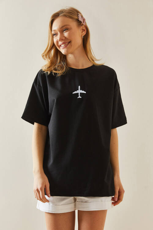 Siyah Figür Detaylı Bisiklet Yaka Oversize Tişört 5YXK1-48003-02 - 2