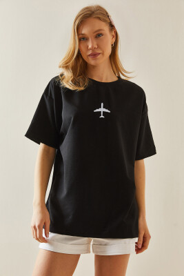 Siyah Figür Detaylı Bisiklet Yaka Oversize Tişört 5YXK1-48003-02 - 4