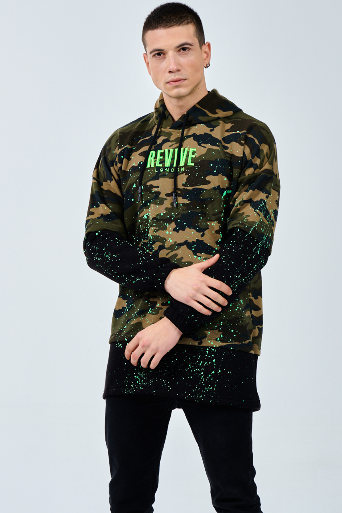 Siyah Kamuflaj Baskılı Sweatshirt 1KXE8-44332-02 