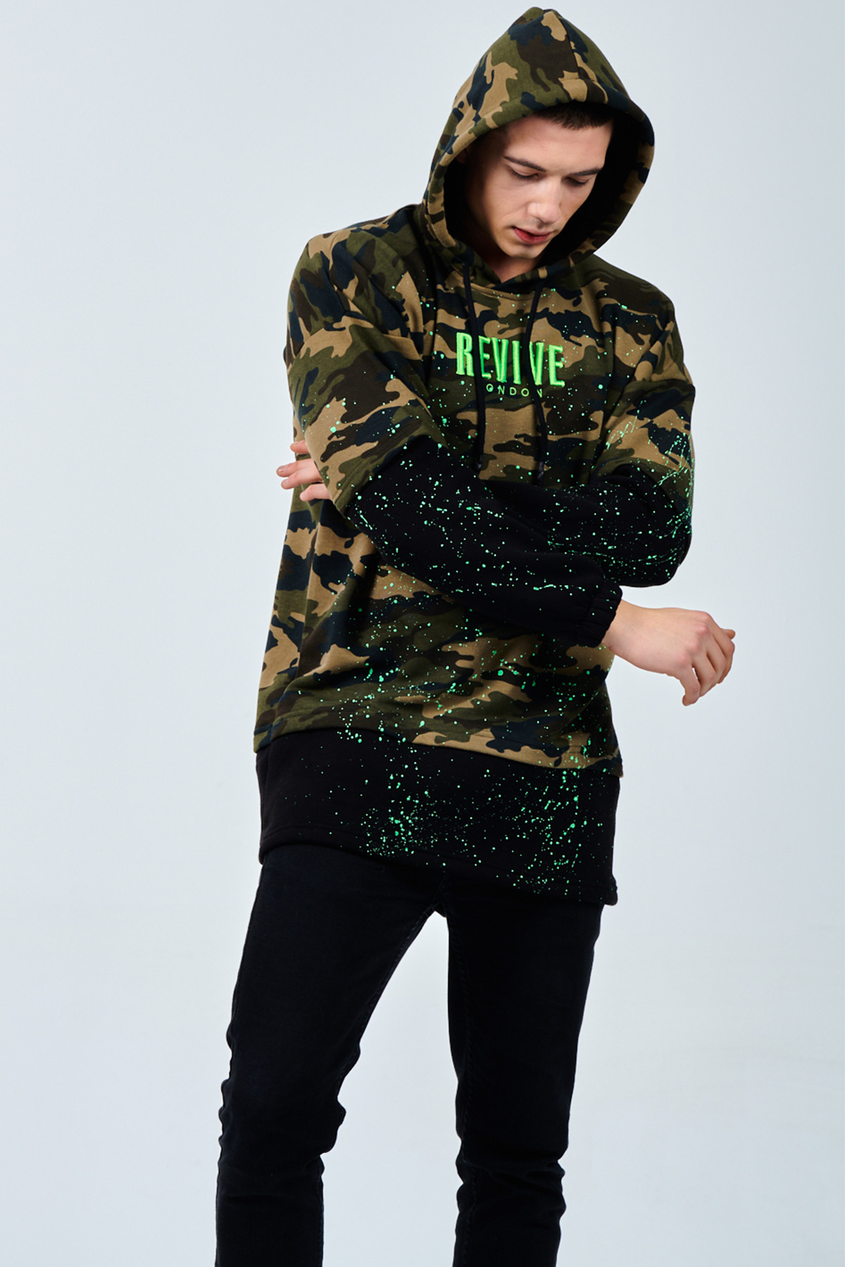Siyah Kamuflaj Baskılı Sweatshirt 1KXE8-44332-02 - 2
