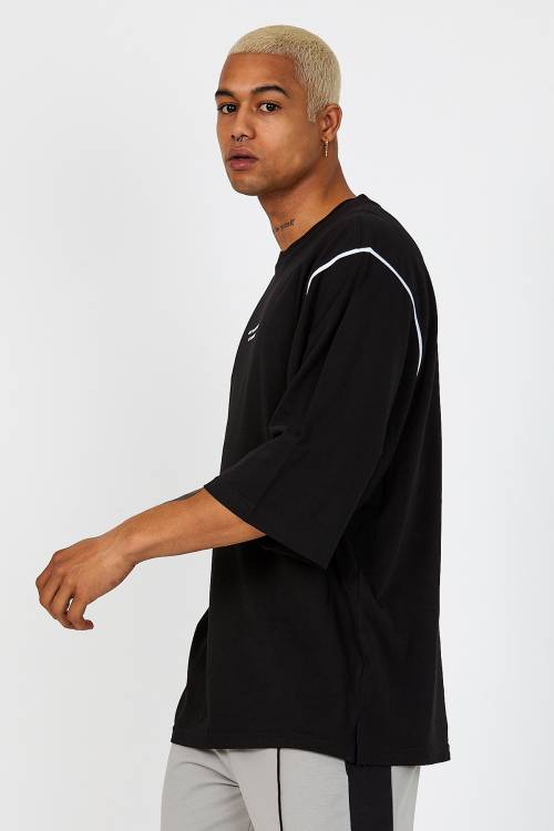 Siyah Oversize Reglan Kol Yazılı Tişört 2YXE2-46287-02 - 3